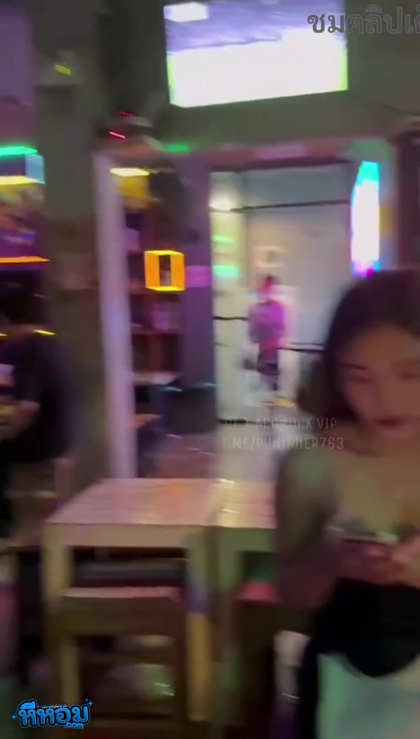 คลิปหลุดน้องฟูจิ fujichan เมาจากร้านเหล้าเจอหนุ่มขี้เงี่ยนแล้วน้ำเดิน เรียกกลับมาห้องก่อนเย็ดกันอย่างมันส์