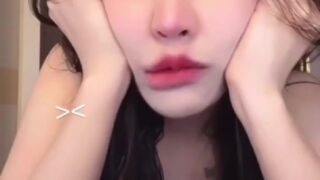 คลิปหลุด cxxech_ น้องเค้ก โม๊คควยให้ผัวแข็ง ติ้วหีก่อนกระเด้าหีรัว ครางเสียว