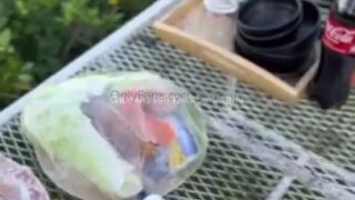 คลิปหลุด Jeenzen ยัยหนูส้ม เปิดห้องพูลวิลล่าเย็ดสดกับผัวทั้งวัน