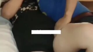 คลิปหลุดทางบ้าน สาวโรงงานเงี่ยนตั้งกล้องถ่ายเย็ดร่อนเอวกระแทกหีมันส์